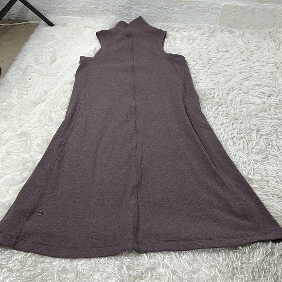 Lululemon Gone for the Week Dress Heathered Antique Bark - Picture 6 of 7